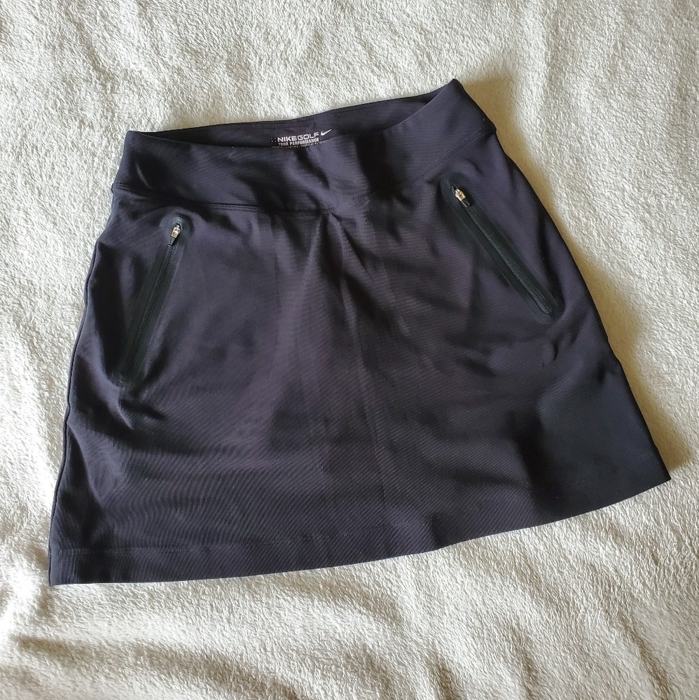 EUC Nike DriFit Women's Golf Skort
